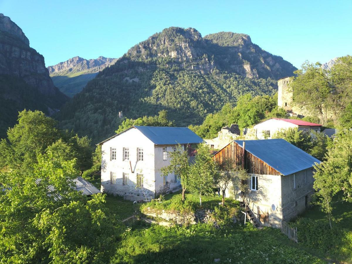 Ciuri'S Guesthouse Zhabeshi Exterior foto